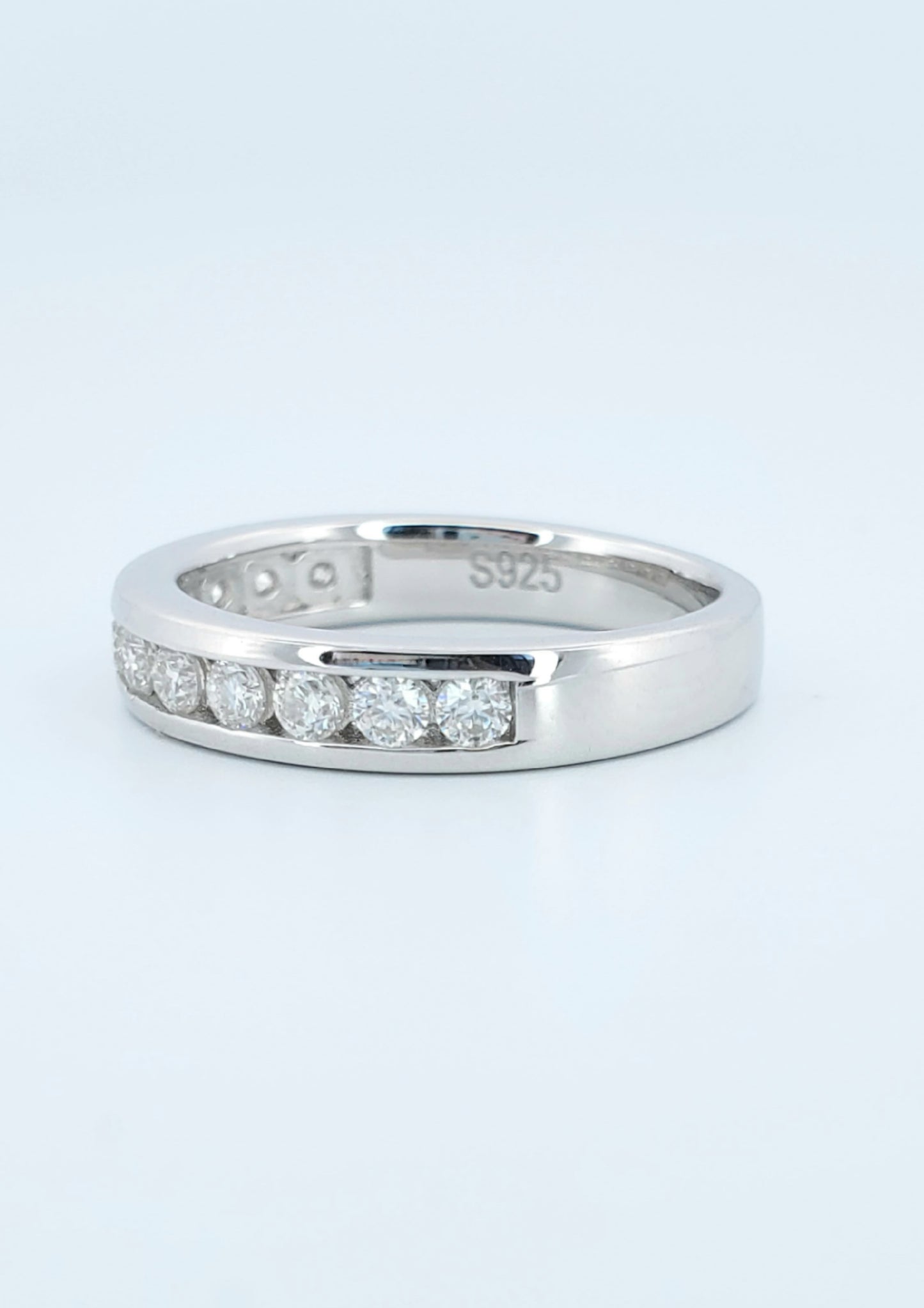 Wedding Band with Round Cut Moissanite