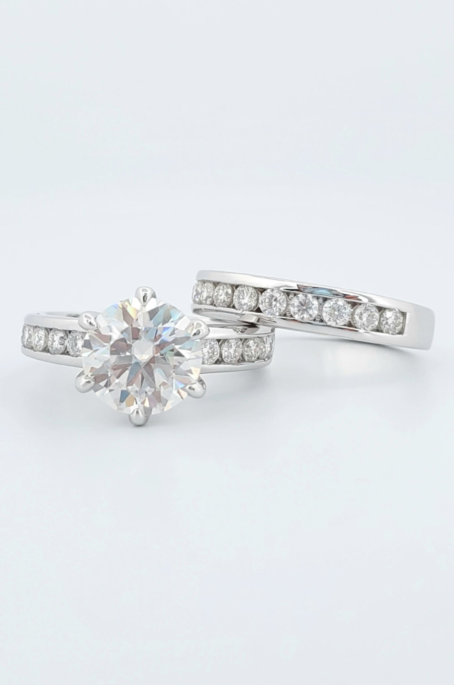 Wedding Band with Round Cut Moissanite