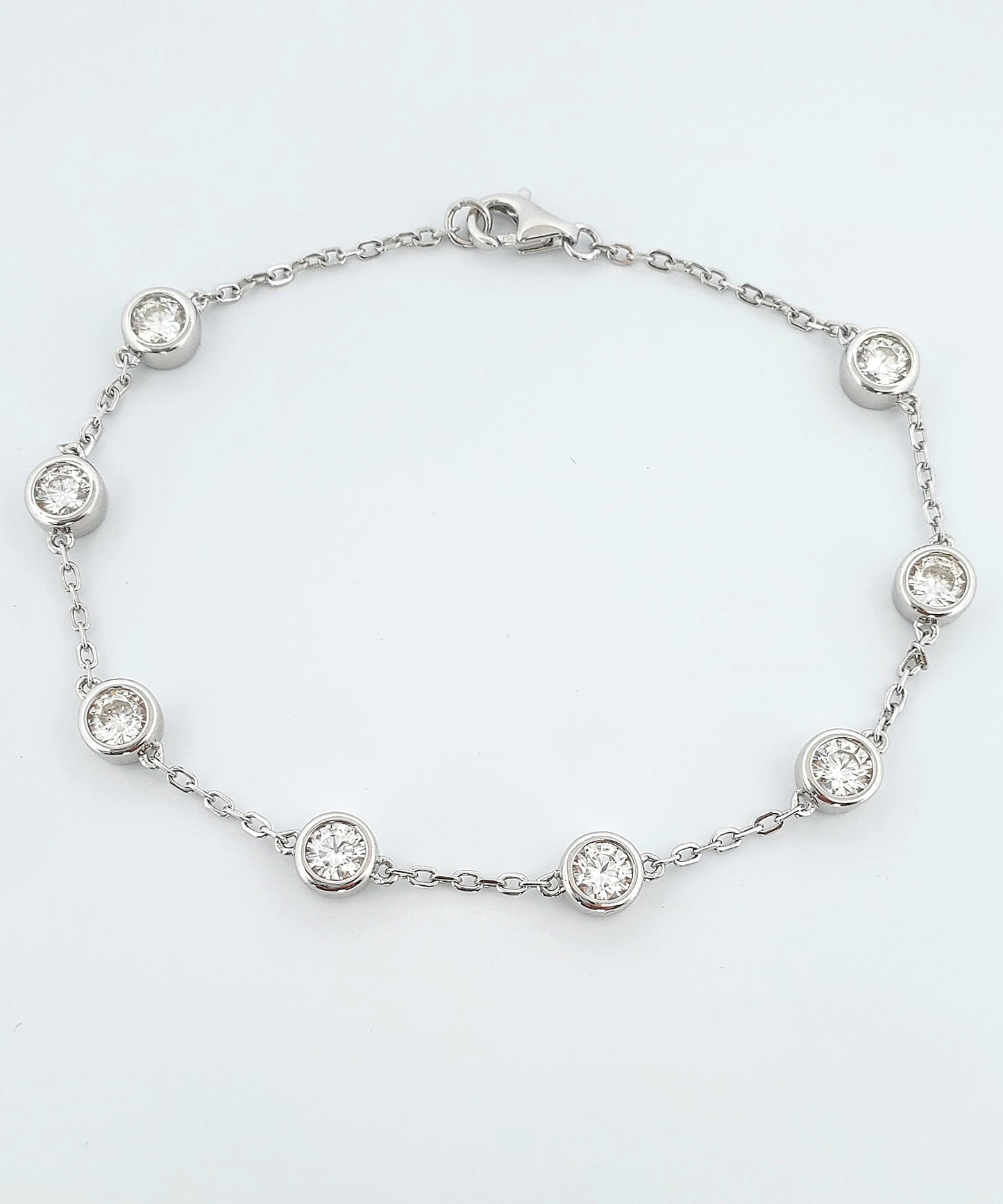 Eight Moissanite Stones Bezel Bracelet (2.4ct) 925 Sterling Silver