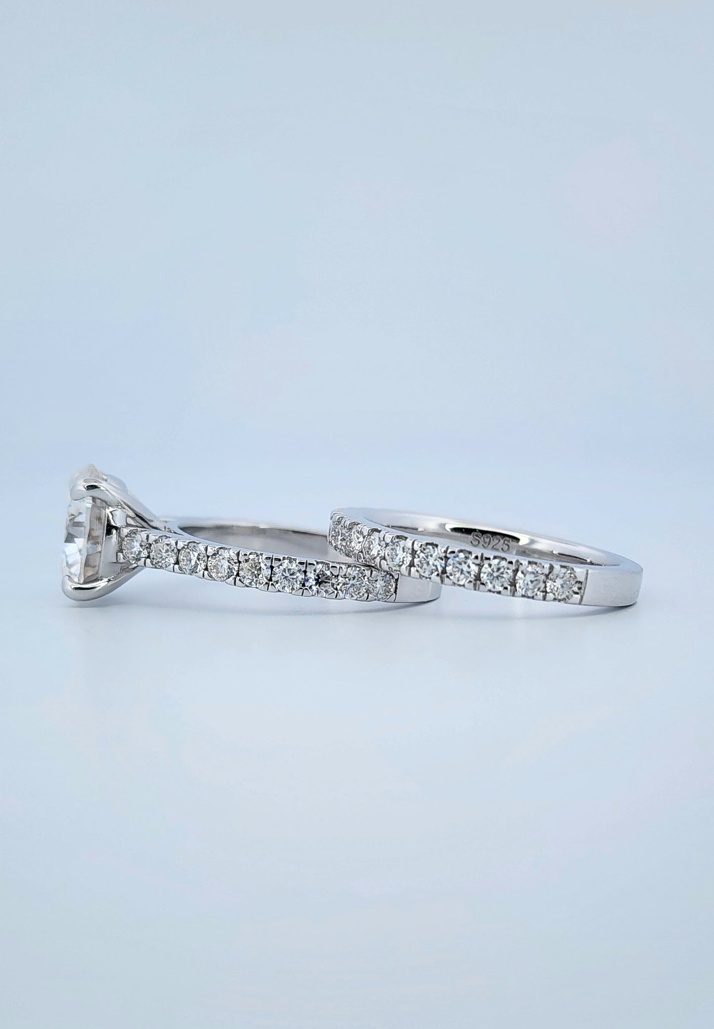 3ct Round Cut Moissanite Engagement Ring with 2mm Band 925 Sterling Silver